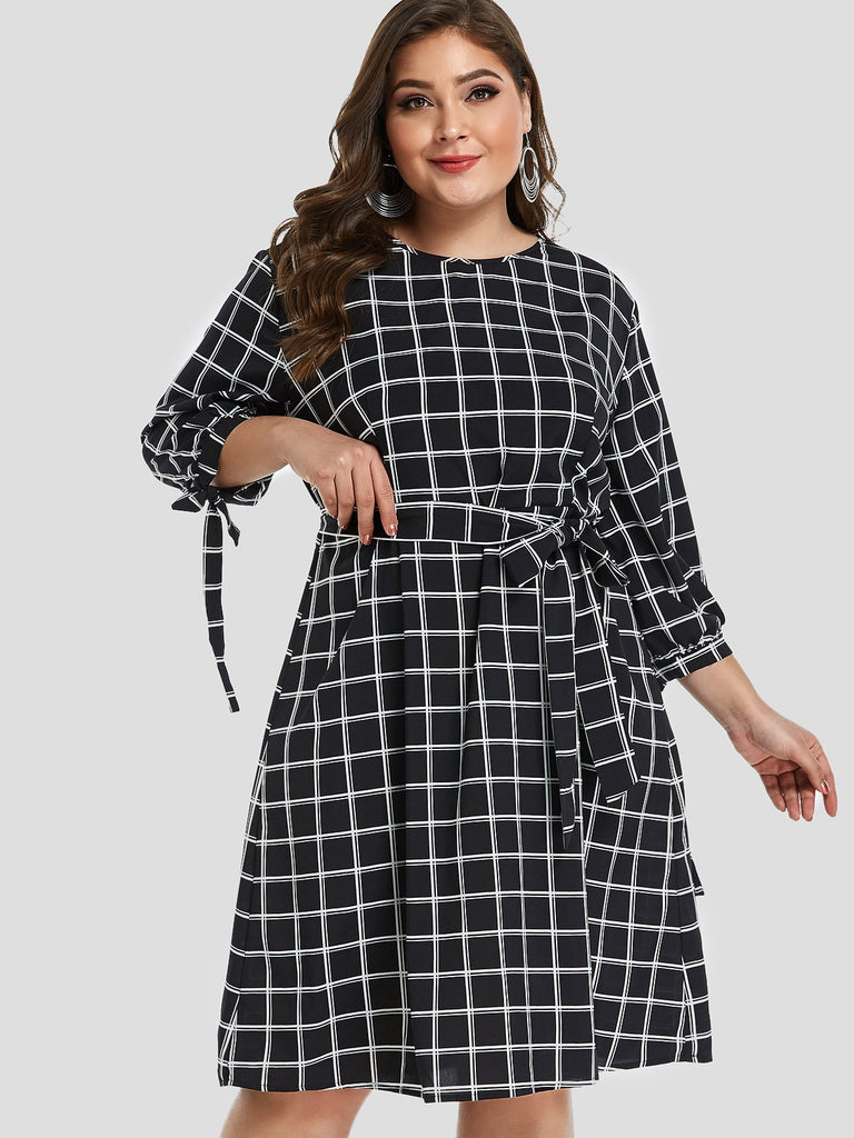 Grid Self-Tie Half Sleeve Black Plus Size Dress