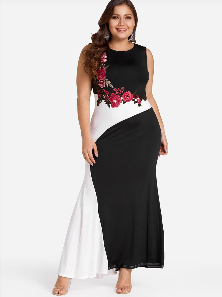 Round Neck Embroidered Sleeveless Plus Size Dress