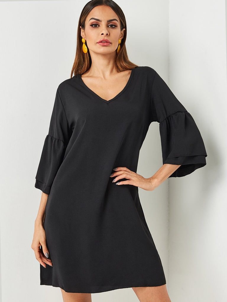 Black V-Neck 3/4 Length Sleeve Dresses