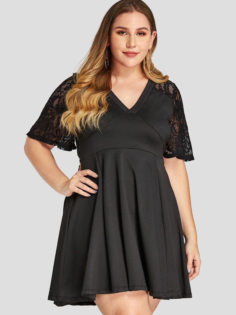 V-Neck Lace Short Sleeve Black Plus Size Dress