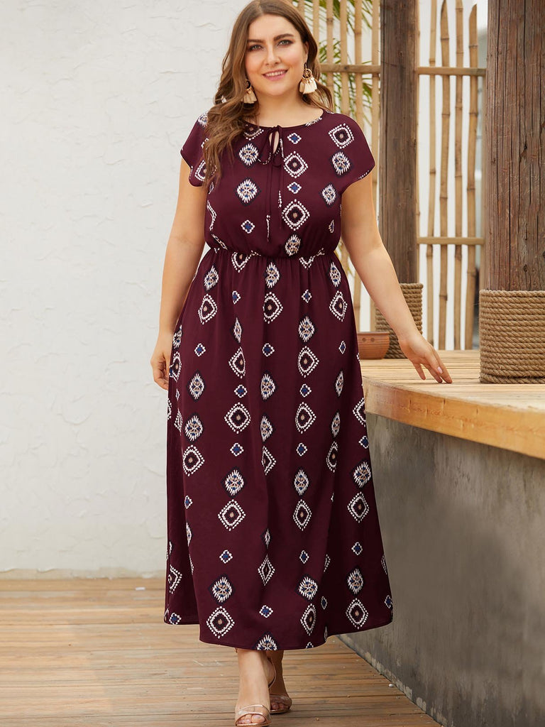 Round Neck Geometrical Short Sleeve Burgundy Plus Size Dress